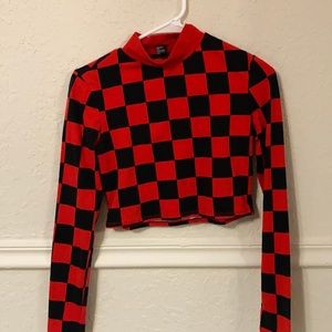 Checkered long sleeve turtle neck